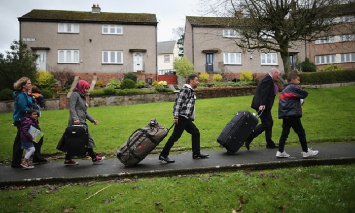 Six wealthiest countries host less than 9% of world`s refugees
